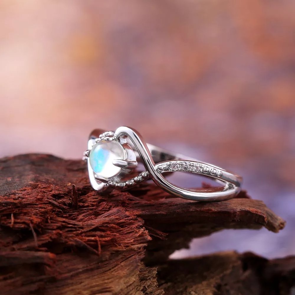 Super Dainty Tiny 925 Silver Plated White Opal Ring Fb16fa1085 26$